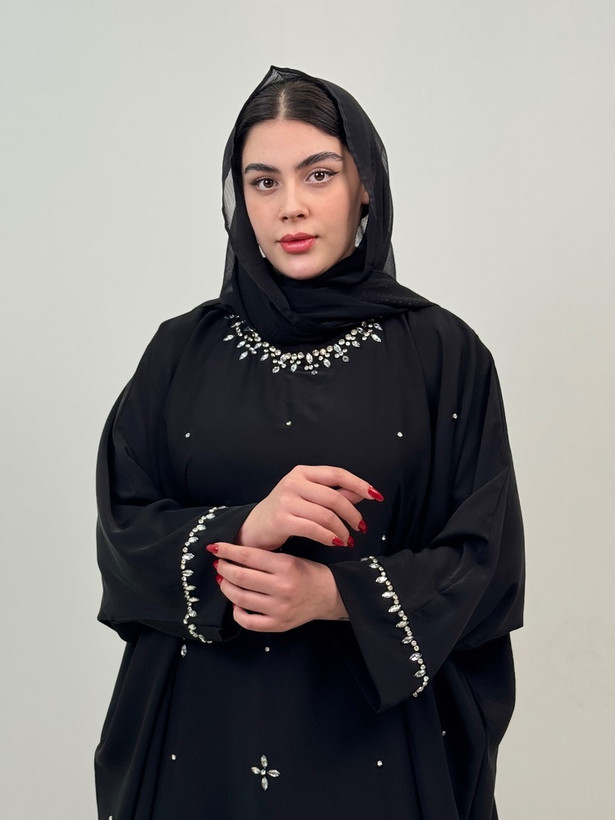 عبای جواهر دوزی تک رنگ مشکی جنس الیزه وارداتی