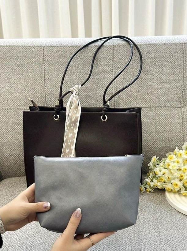 کیف دوشی وارداتی مدل ثمین مورد استفاده روزمره